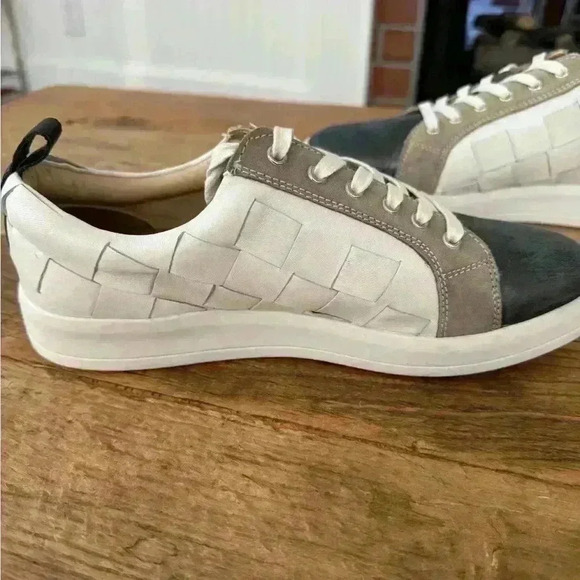 Diba True Yuli Ana Leather Sneakers ~ 10 ~ NEVER WORN! - Picture 7 of 12